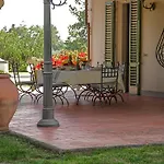 Colombai Villa *