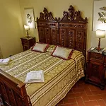 Villa Colombai Orentano