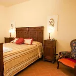 Colombai Villa *