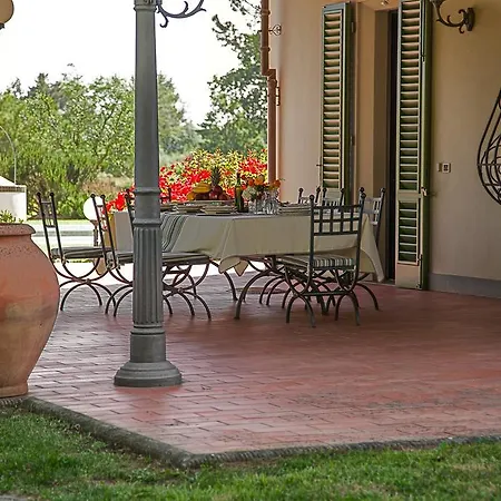 Colombai Villa *