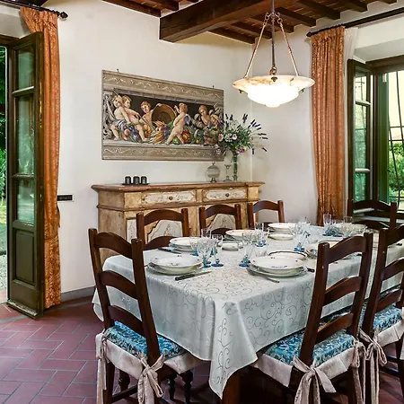 Villa Colombai Orentano